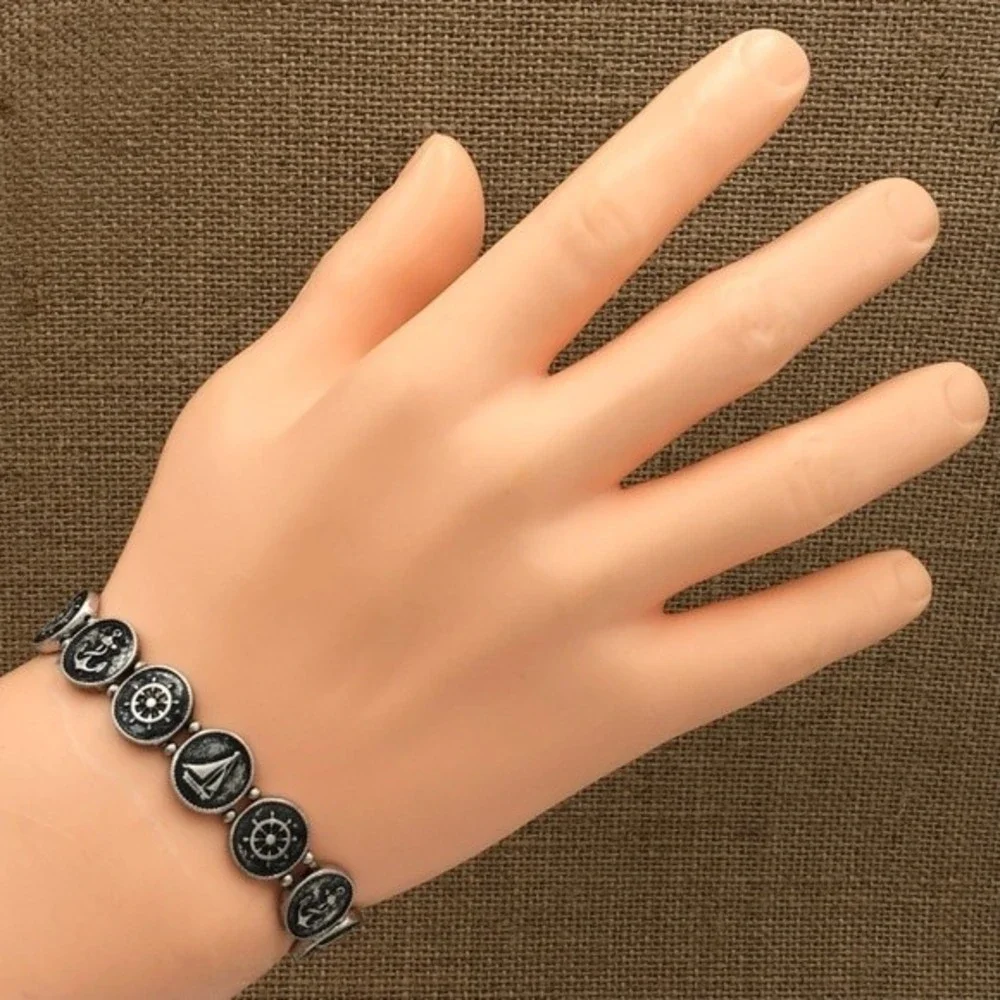 🌼 Nautical Coin Burnished Silver Stretch Bracelet